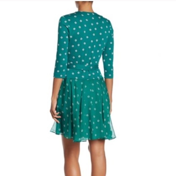 Diane von Furstenberg New Irina Floating Geo Juniper Dress Size 2 - Picture 2 of 7